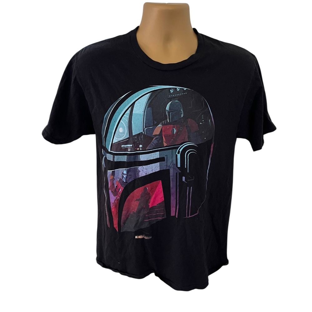 Star Wars The Mandalorian Graphic T-Shirt Helmet Design Black Medium